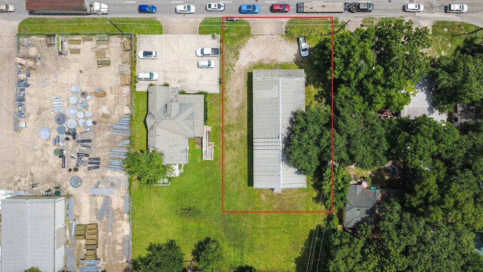 More Photos Of 1255 W Highway 6, Alvin Freestanding For Sale
