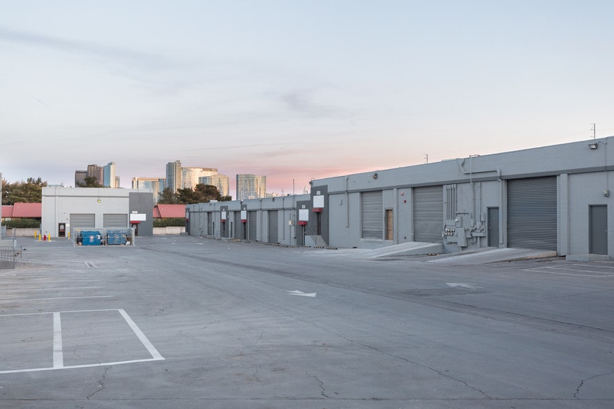 More Photos Of 4350 Arville St, Las Vegas Unknown For Lease