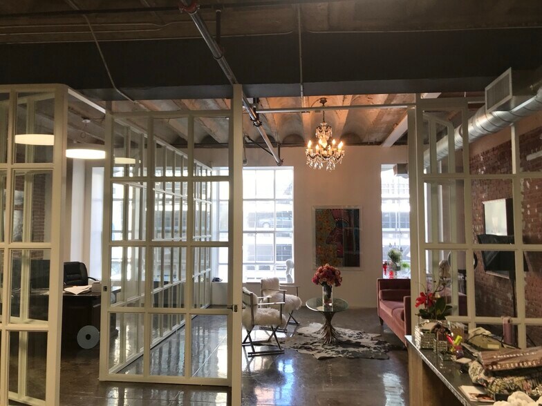 More Photos Of 731 S Broadway, Los Angeles Loft Creative Space For Lease