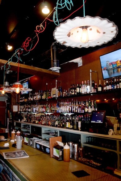 More Photos Of 487 King St, Charleston Loft Creative Space For Sale