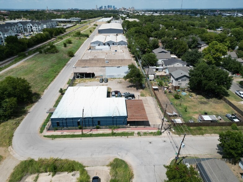 Primary Photo Of 3641 Alice St, Fort Worth Warehouse For Lease