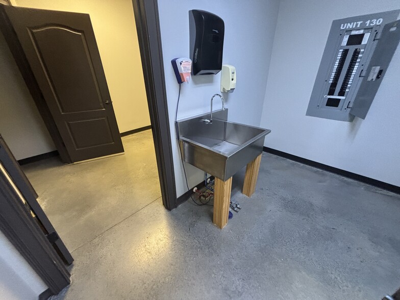 More Photos Of 1675 Peachtree Pky, Cumming Unknown For Lease