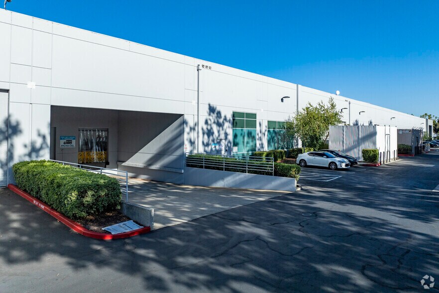 More Photos Of 3260 Whipple Rdg, Union City Unknown For Lease