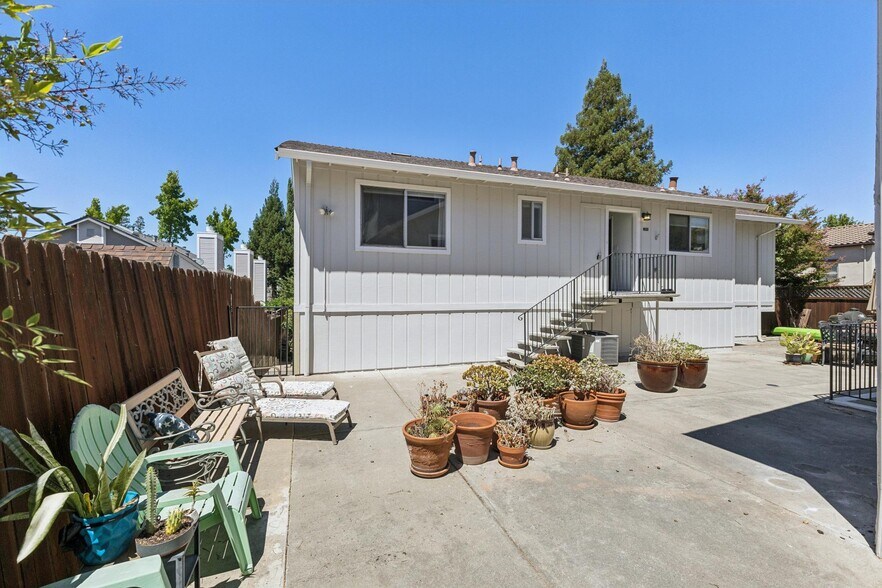 More Photos Of 3851 Vineyard Ave, Pleasanton Multifamily For Sale