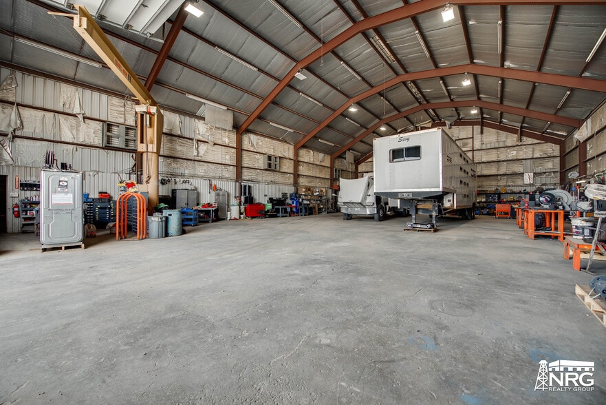 More Photos Of 1113 Dayton Rd, Midland Warehouse For Sale