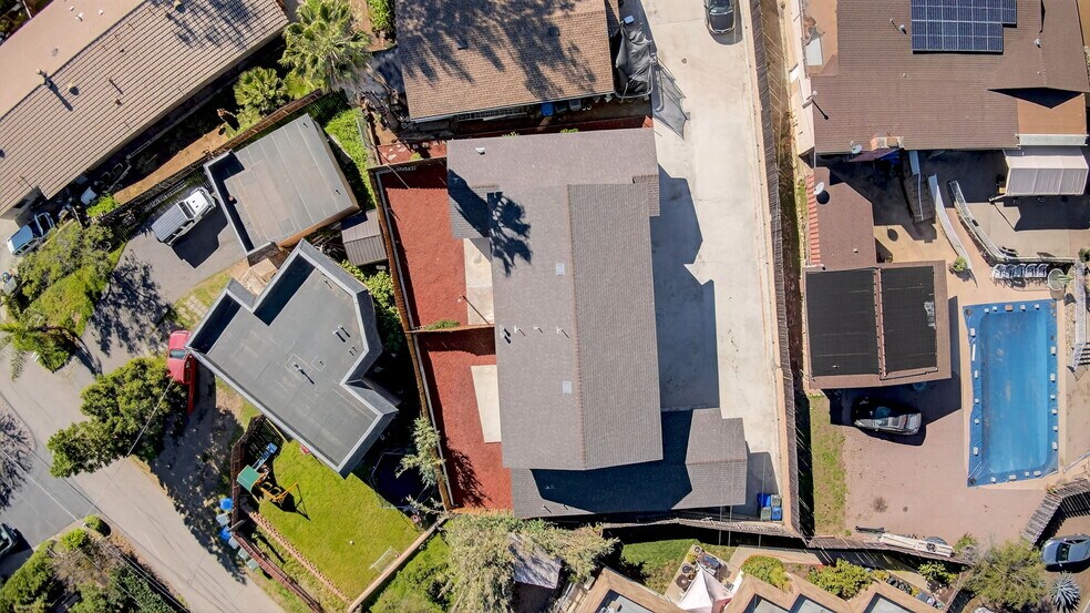 More Photos Of 631 Hillside Ter, Vista Apartments For Sale