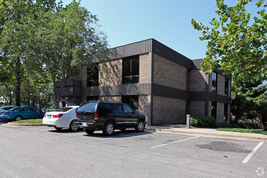 More Photos Of 6320 Lamar Ave, Overland Park Office For Lease