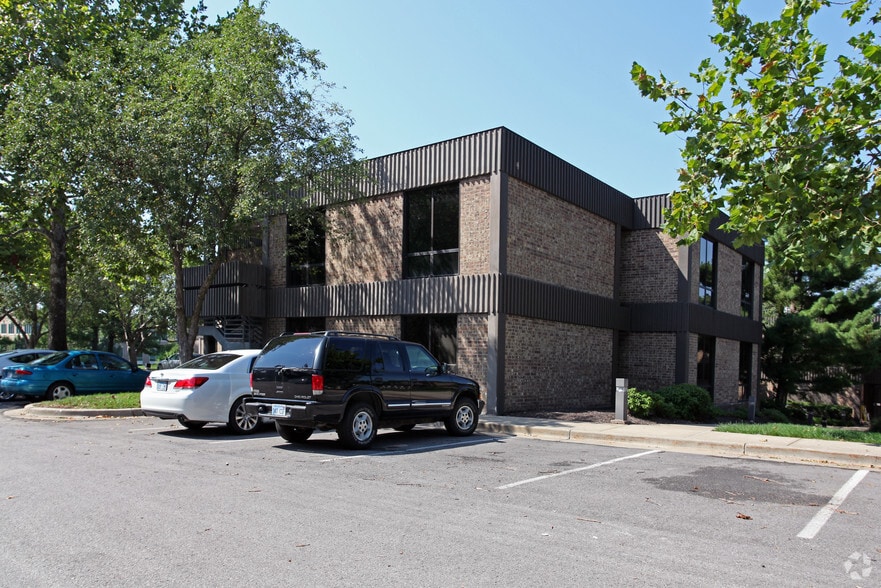 More Photos Of 6330 Lamar Ave, Overland Park Unknown For Lease