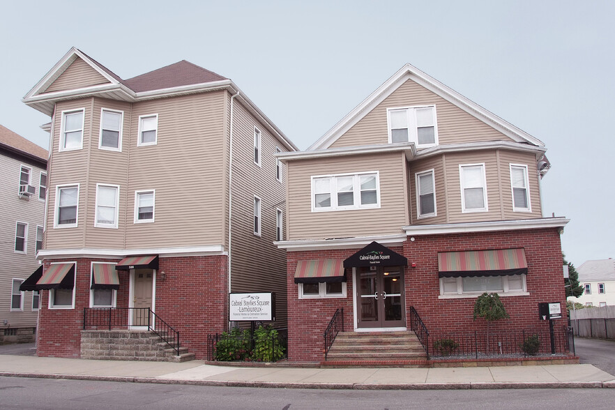 Primary Photo Of 512 N Front St, New Bedford Storefront Retail Residential For Sale