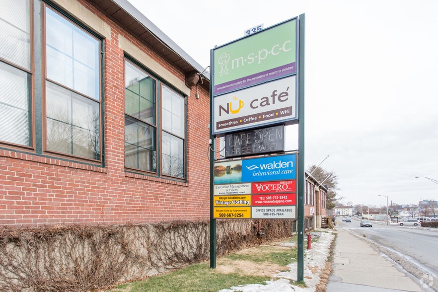 335 Chandler St, Worcester, MA 01602 Lofts/Showrooms For Lease