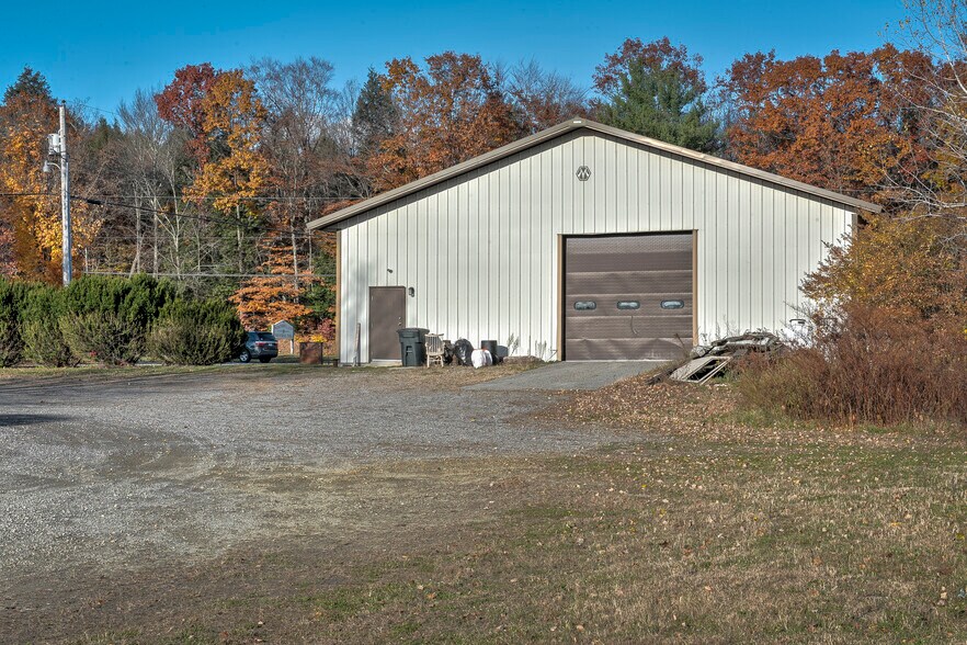 More Photos Of 867 Route 12, Westmoreland Flex For Lease