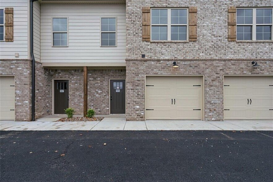 More Photos Of 721 Plano Rd, Bowling Green Apartments For Sale