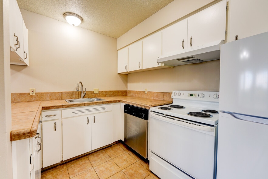 More Photos Of 3560 SW Vista Dr, Portland Apartments For Sale
