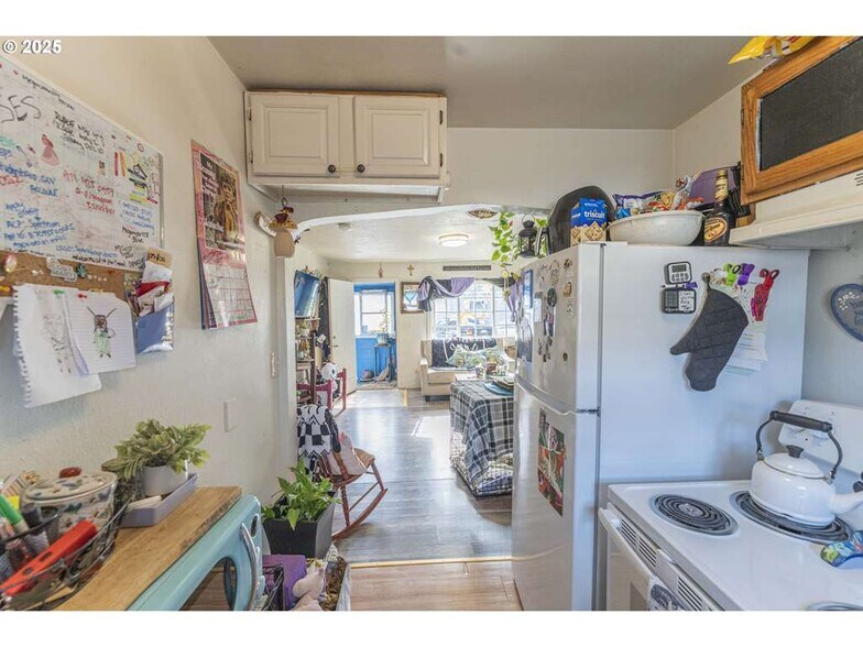 More Photos Of 2149 S Franklin St, Seaside Apartments For Sale