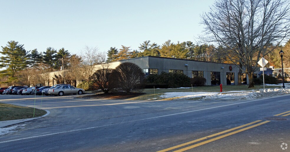 Primary Photo Of 11 North Ave, Burlington Flex For Lease