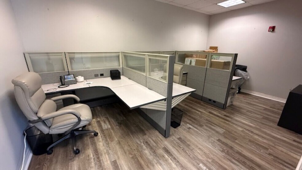 More Photos Of 19824 W Catawba Ave, Cornelius Medical For Lease