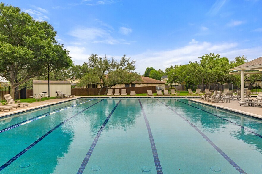 More Photos Of 4416 Campo Verde Dr, Austin Multifamily For Sale