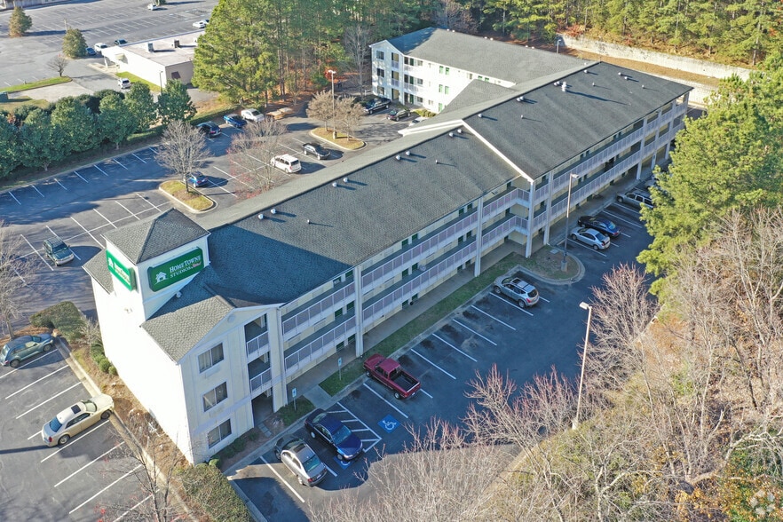 More Photos Of 7910 N Point Blvd, Winston-Salem Hotel For Sale