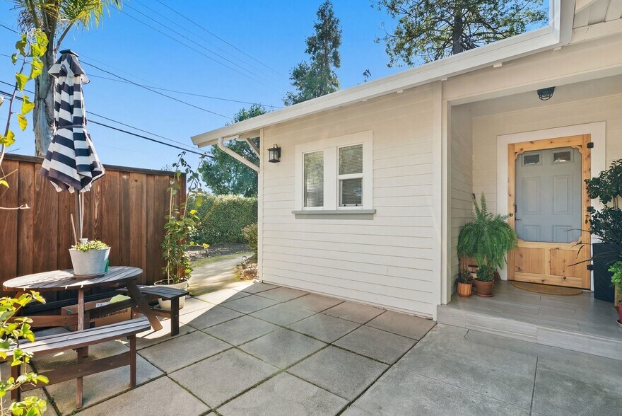 More Photos Of 420 Capitola Road Ext, Santa Cruz Apartments For Sale