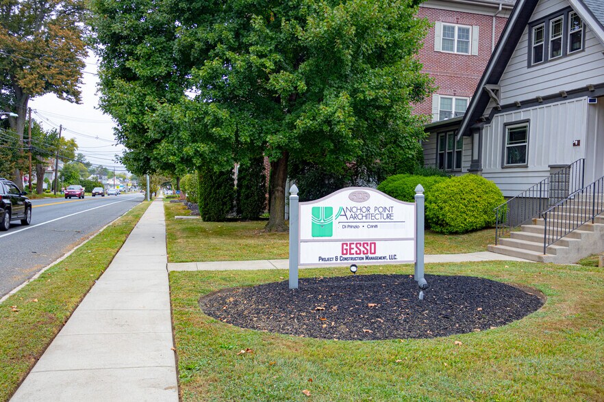More Photos Of 523 S White Horse Pike, Audubon Office For Sale