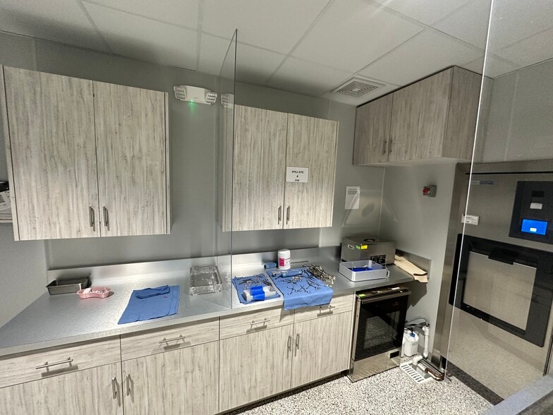 More Photos Of 5060 Meadowood Mall Cir, Reno Medical For Sale