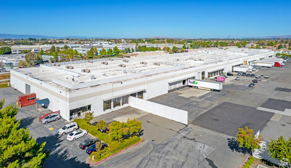 More Photos Of 881-897 Wrigley Way, Milpitas Manufacturing For Lease