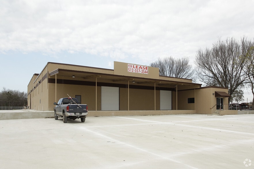 Primary Photo Of 1971 N I-35, San Marcos Warehouse For Lease