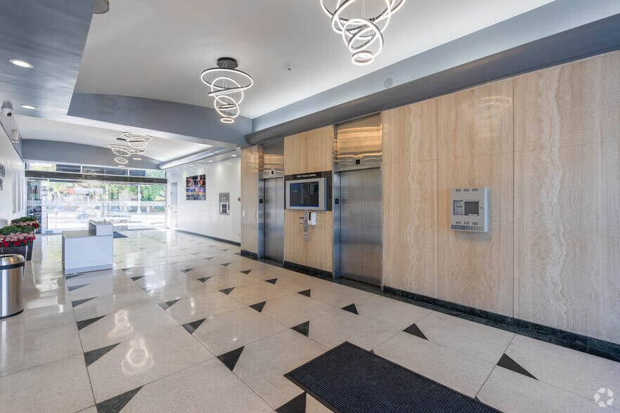 More Photos Of 18345 Ventura Blvd, Tarzana Medical For Lease