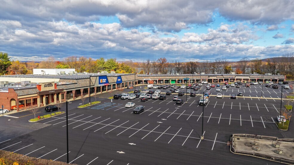 More Photos Of 189-207 Berdan Ave, Wayne Unknown For Lease