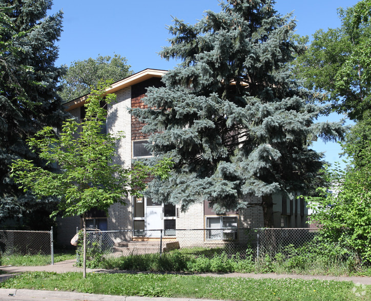 Primary Photo Of 2528 17th Ave S, Minneapolis Apartments For Sale