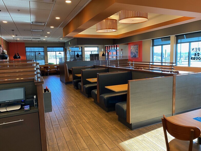 More Photos Of 9700 State Route 14, Streetsboro Freestanding For Lease