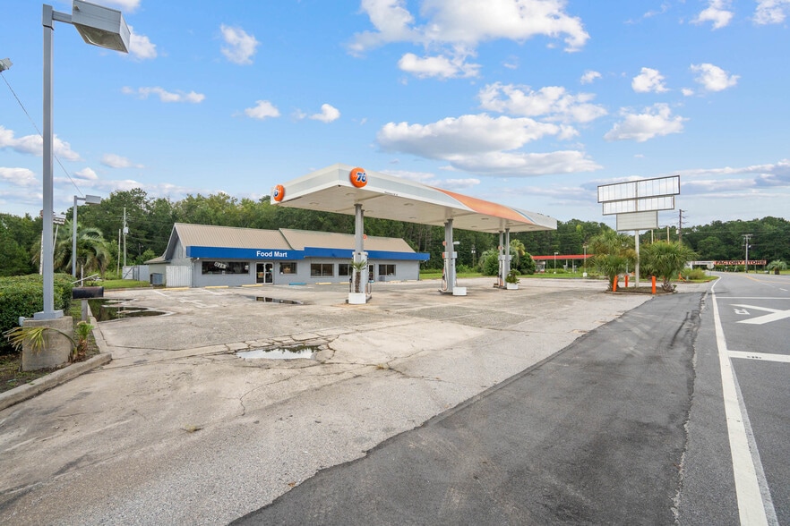 More Photos Of 5 Lane St, Yemassee Storefront For Sale