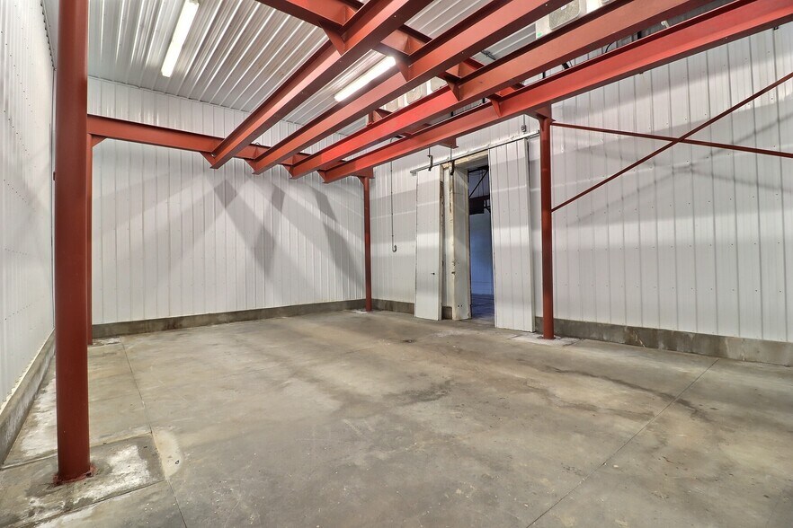 More Photos Of 715 Redfield St, Waupaca Freestanding For Sale