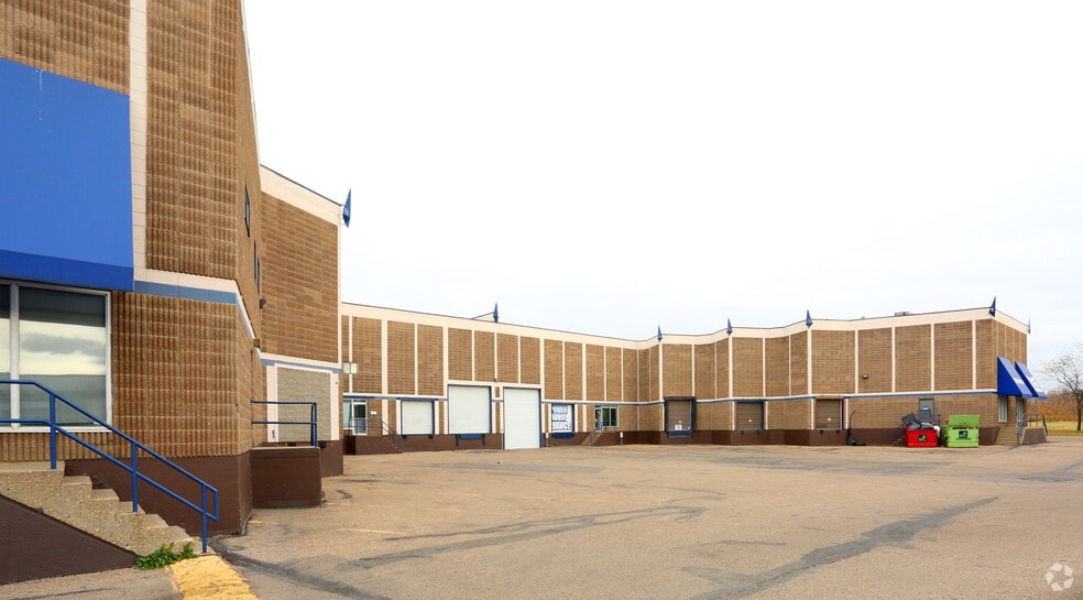 More Photos Of 25 Chisholm Ave, St. Albert Warehouse For Lease