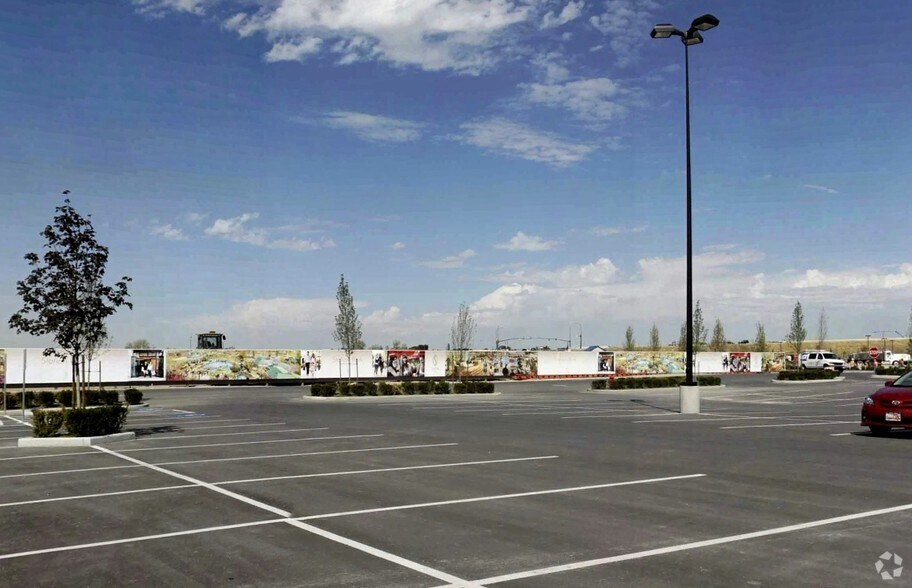 More Photos Of 172 N East Promontory, Farmington General Retail For Lease