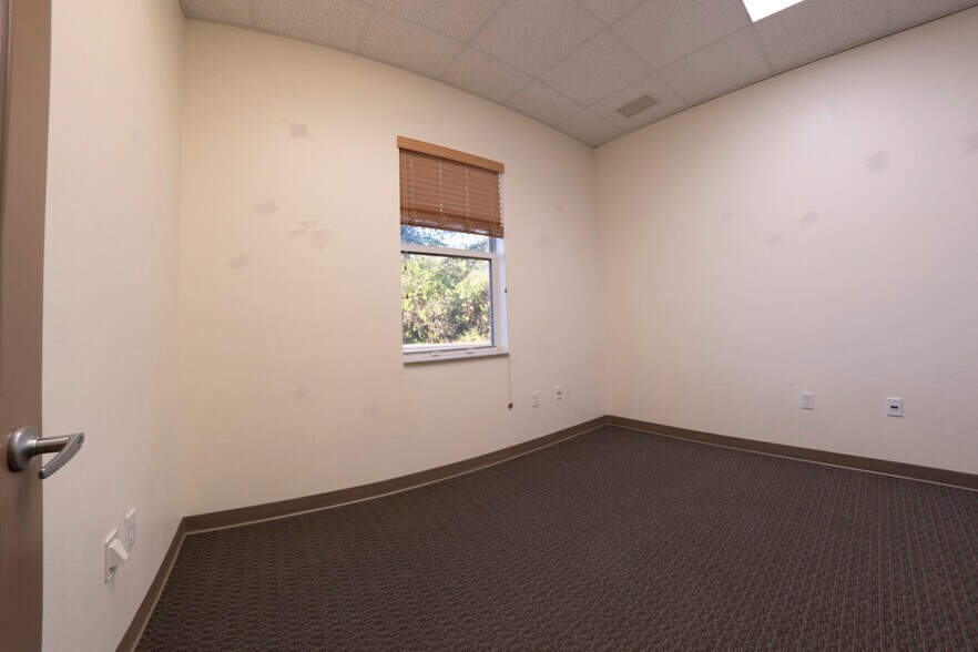 More Photos Of 24420 Sand Hill Blvd, Punta Gorda Unknown For Lease