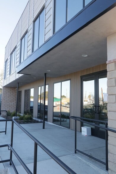 More Photos Of 2430 Amsler St, Torrance Office For Lease