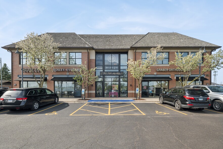 More Photos Of 2300 Lehigh Ave, Glenview Storefront Retail Office For Lease