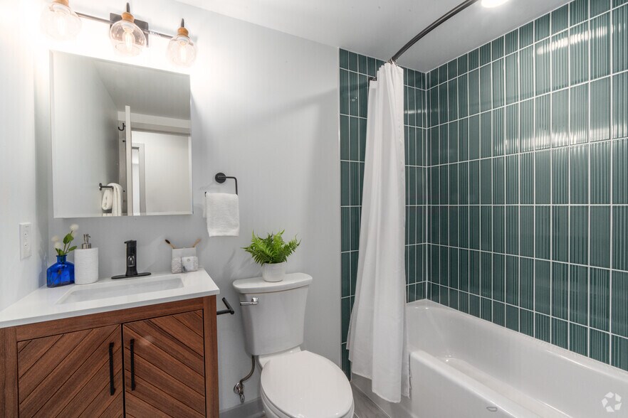 More Photos Of 6515 Ridge Ave, Philadelphia Apartments For Lease