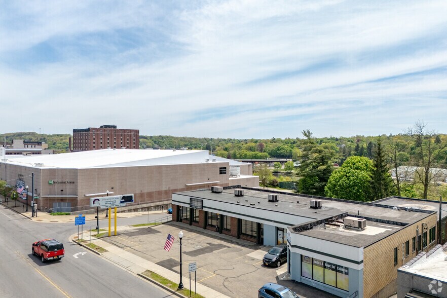 More Photos Of 405 W Third St, Jamestown Storefront Retail Office For Lease