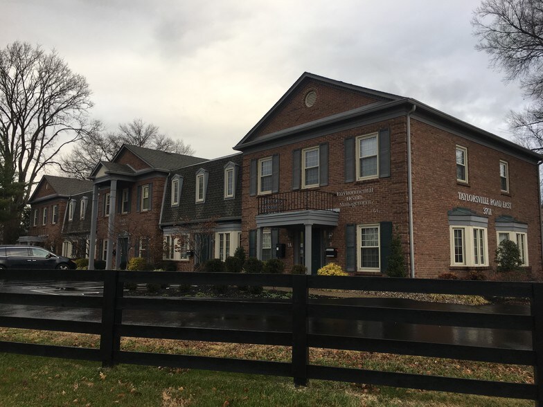 More Photos Of 3701 Taylorsville Rd, Louisville Office For Sale