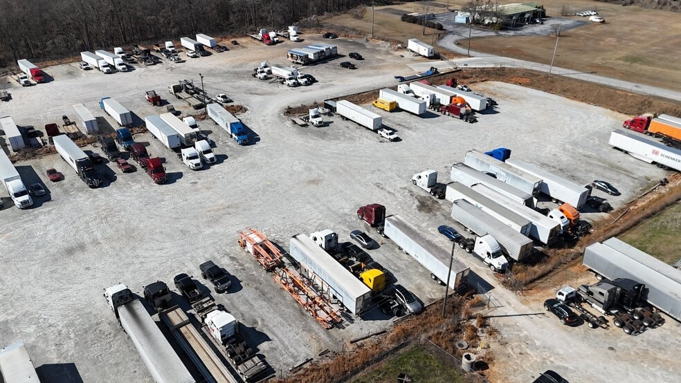 More Photos Of 155 Liberty Rd, Villa Rica Warehouse For Lease