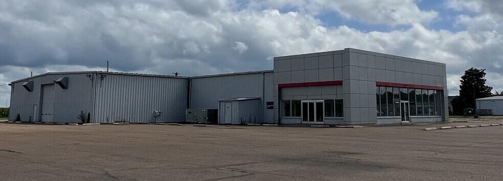 More Photos Of 730 S State St, Clarksdale Auto Dealership For Sale