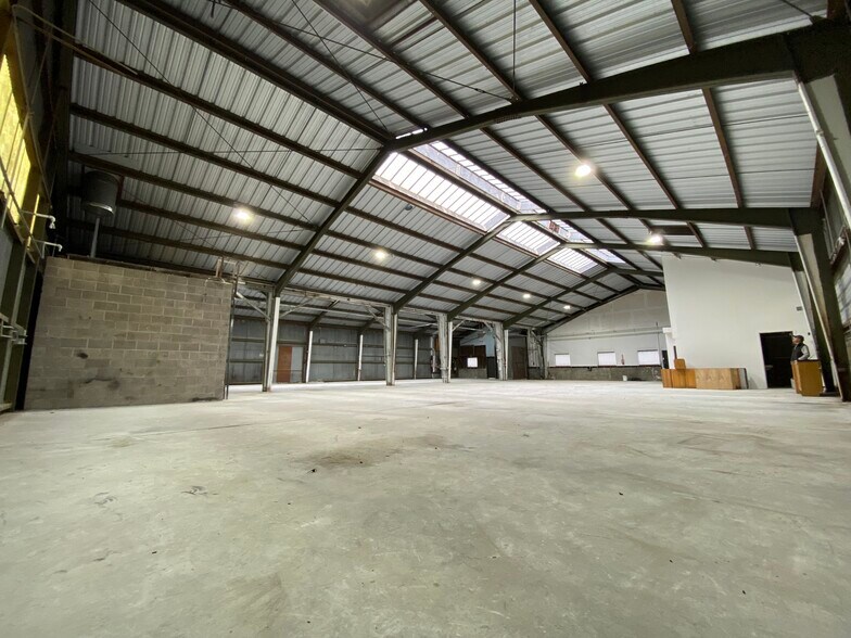 More Photos Of 1355 Fitzgerald Ave, San Francisco Warehouse For Sale