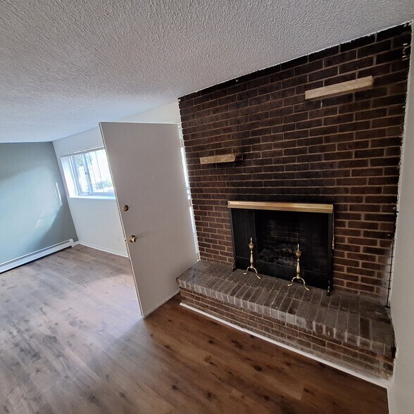 More Photos Of 1065 Magnolia St, Colorado Springs Apartments For Sale
