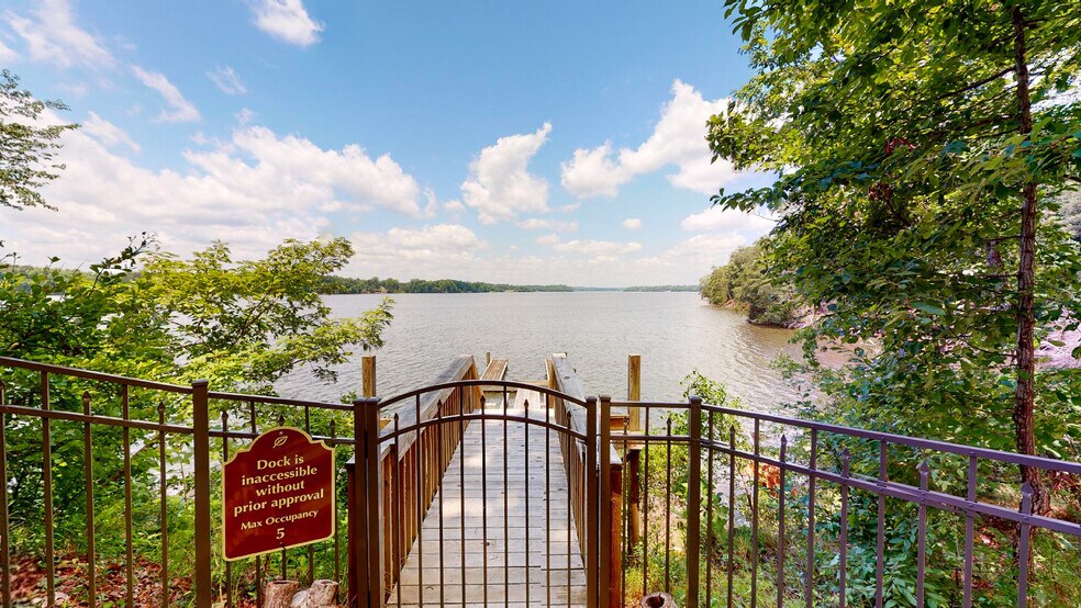 More Photos Of 4223 Cedar Creek Rd, Lancaster Specialty For Sale