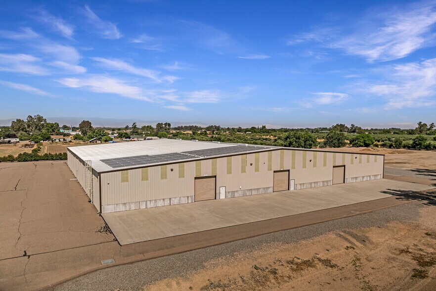 More Photos Of 22690 South Ave, Corning Warehouse For Lease
