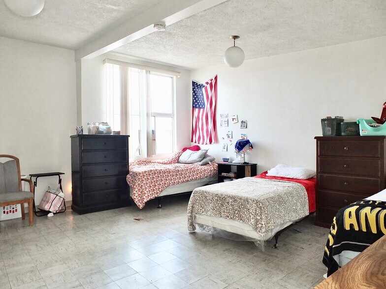 More Photos Of 830 Atlantic Ave, Long Beach Medical For Sale