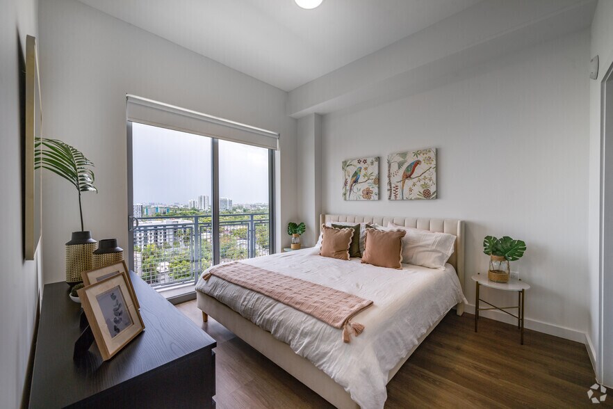 More Photos Of 1625 NW 20th St, Miami Apartments For Lease