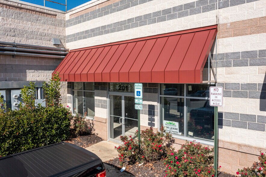 More Photos Of 7651 Matapeake Business Dr, Brandywine Office For Lease